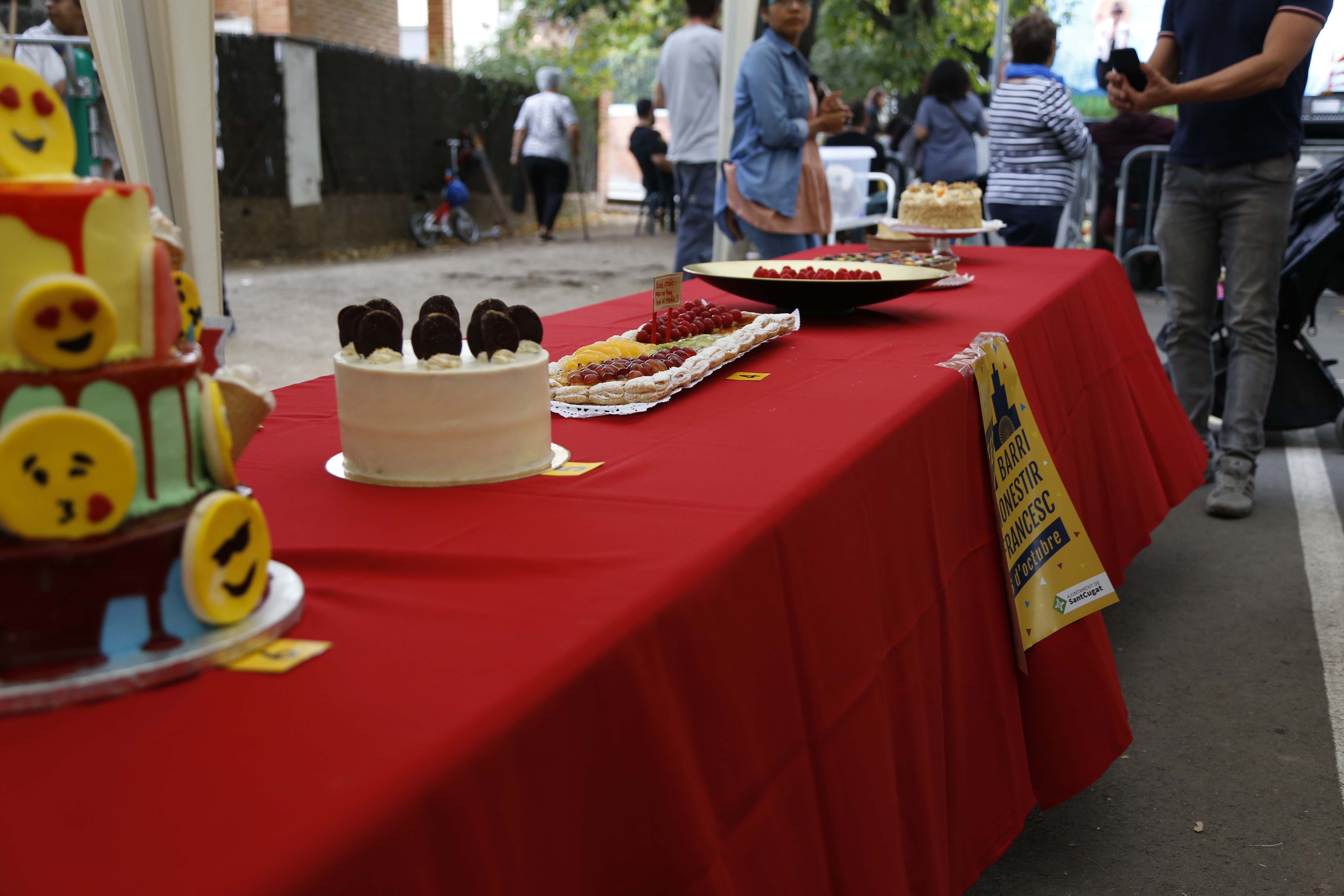 Concurs de pastissos a la Festa Major del barri del Monestir- Sant Frances 2019. FOTO: Anna Bassa