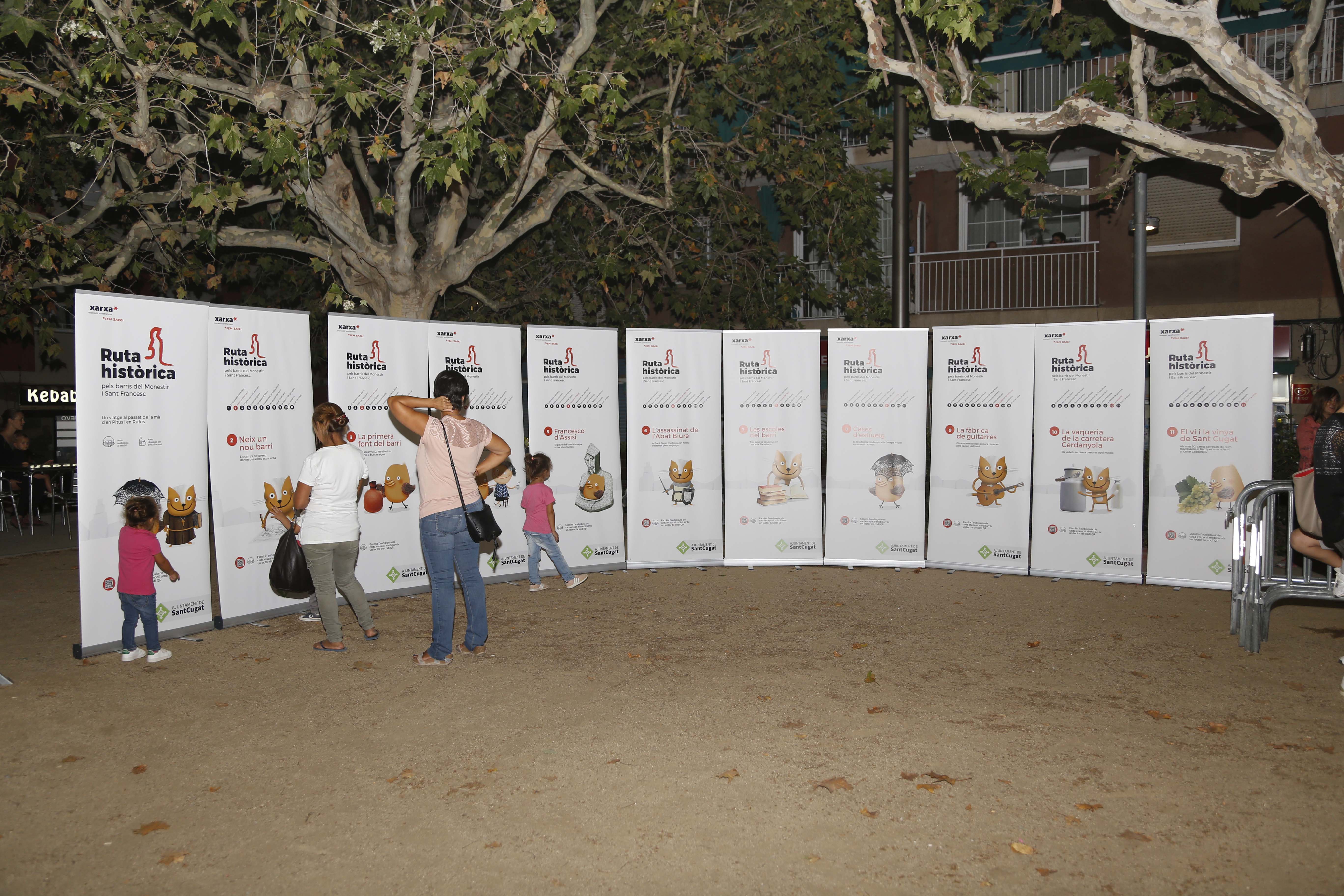 Rua Històrica de la festa major del barri del Monestir. FOTO: Anna Bassa