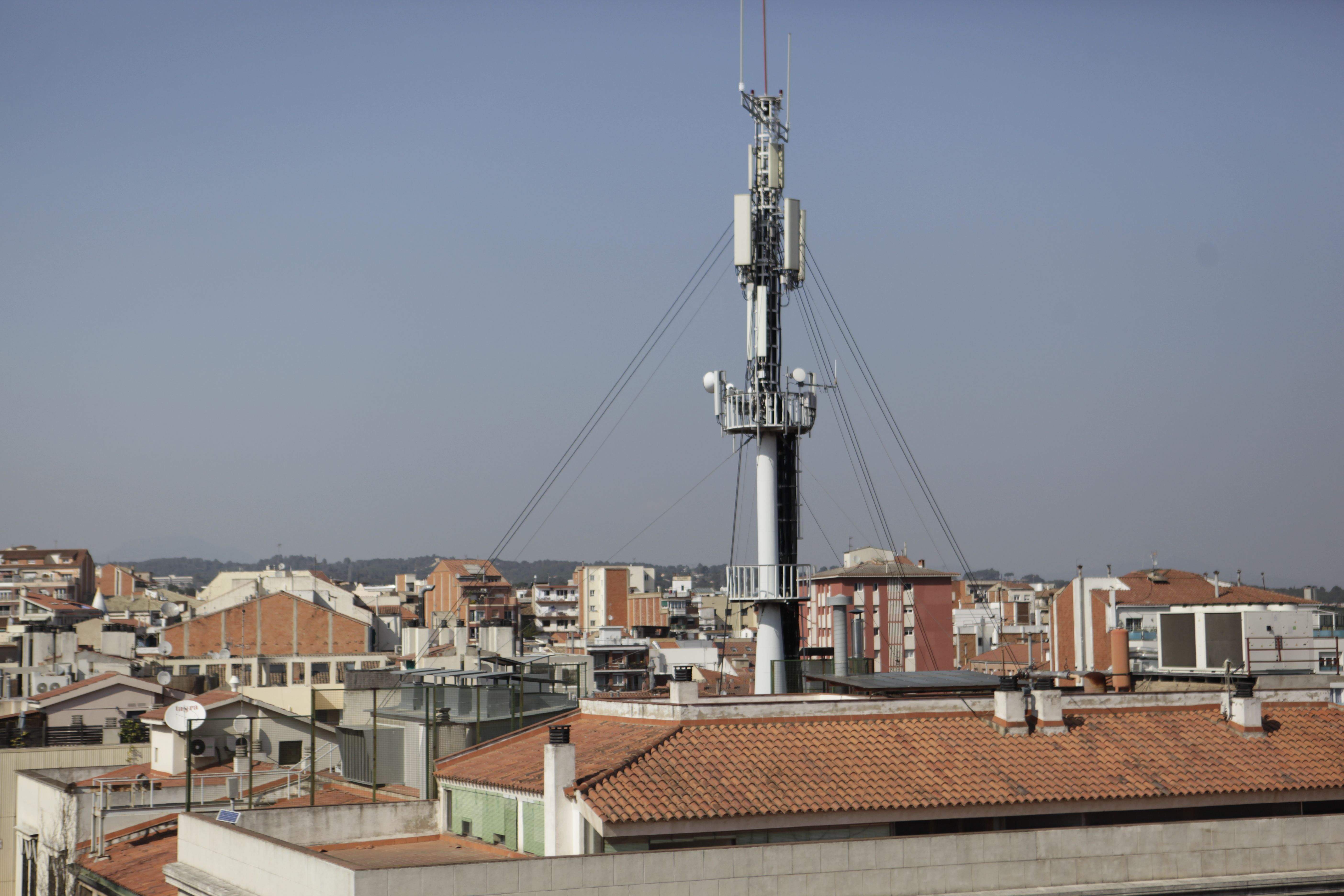 Una antena a Sant Cugat. FOTO: Arxiu