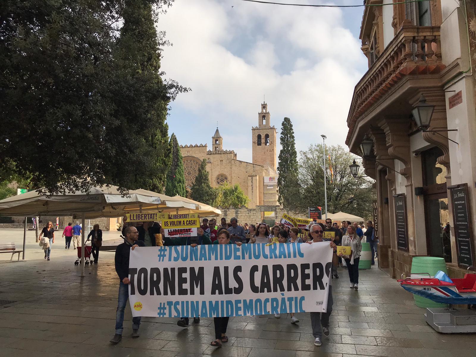Manifestació a Sant Cugat contra la sentència. FOTO: Bernat Millet
