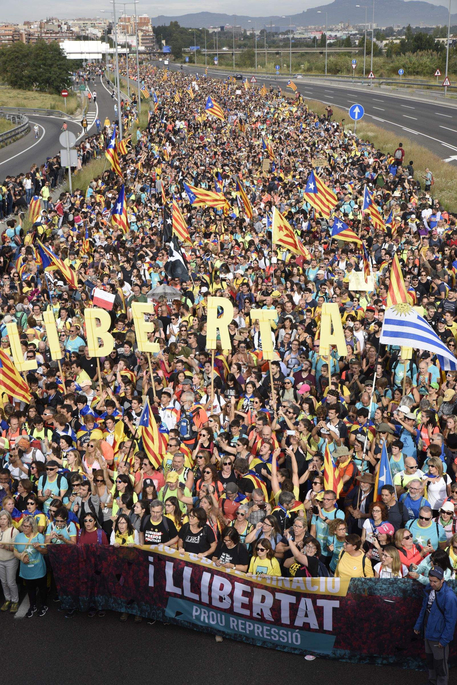 Marxa per la llibertat en resposta a la sentència del Tribunal Suprem. Foto: Bernat Millet.