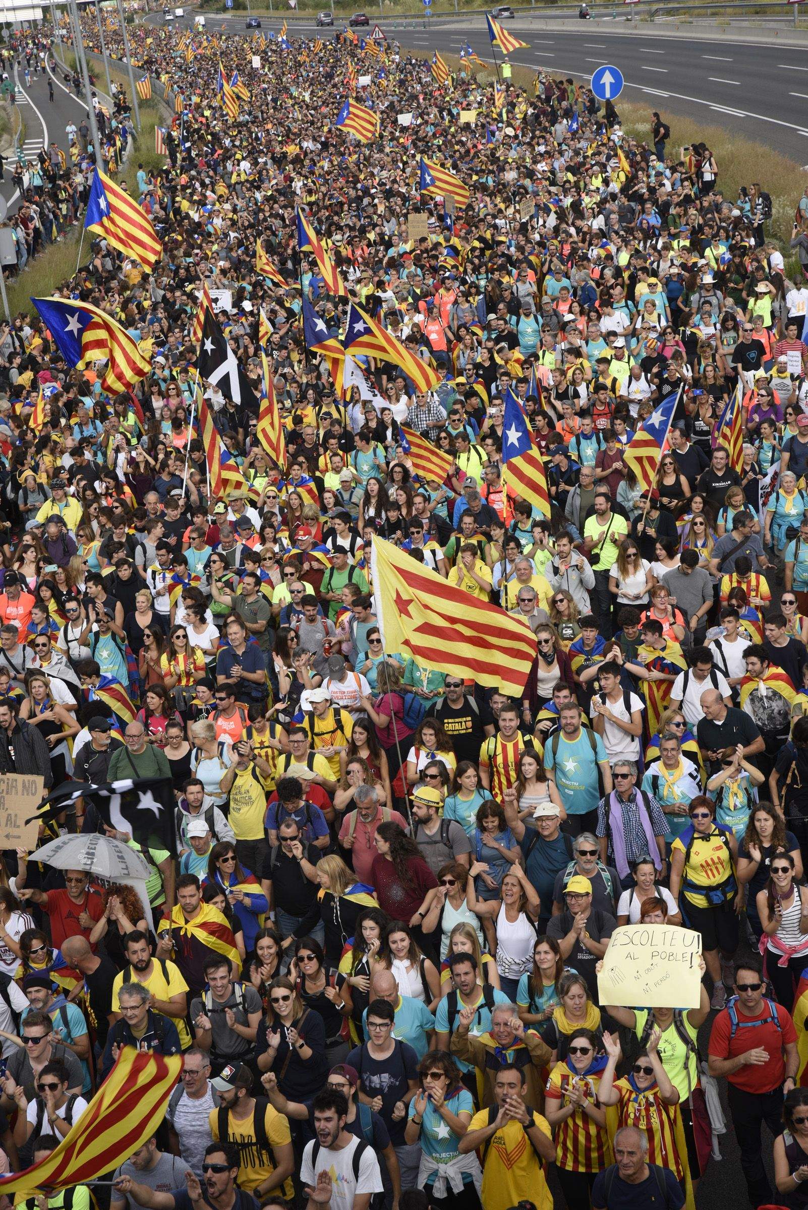 Marxa per la llibertat en resposta a la sentència del Tribunal Suprem. Foto: Bernat Millet.