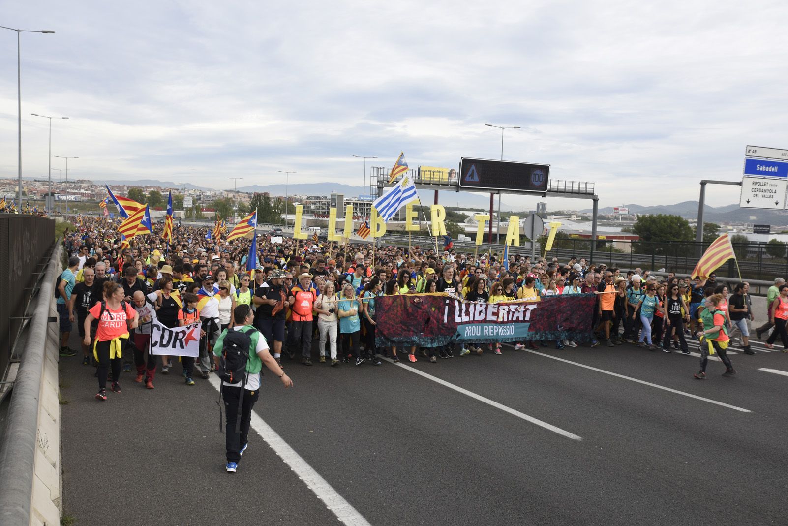 Marxa per la llibertat en resposta a la sentència del Tribunal Suprem. Foto: Bernat Millet.