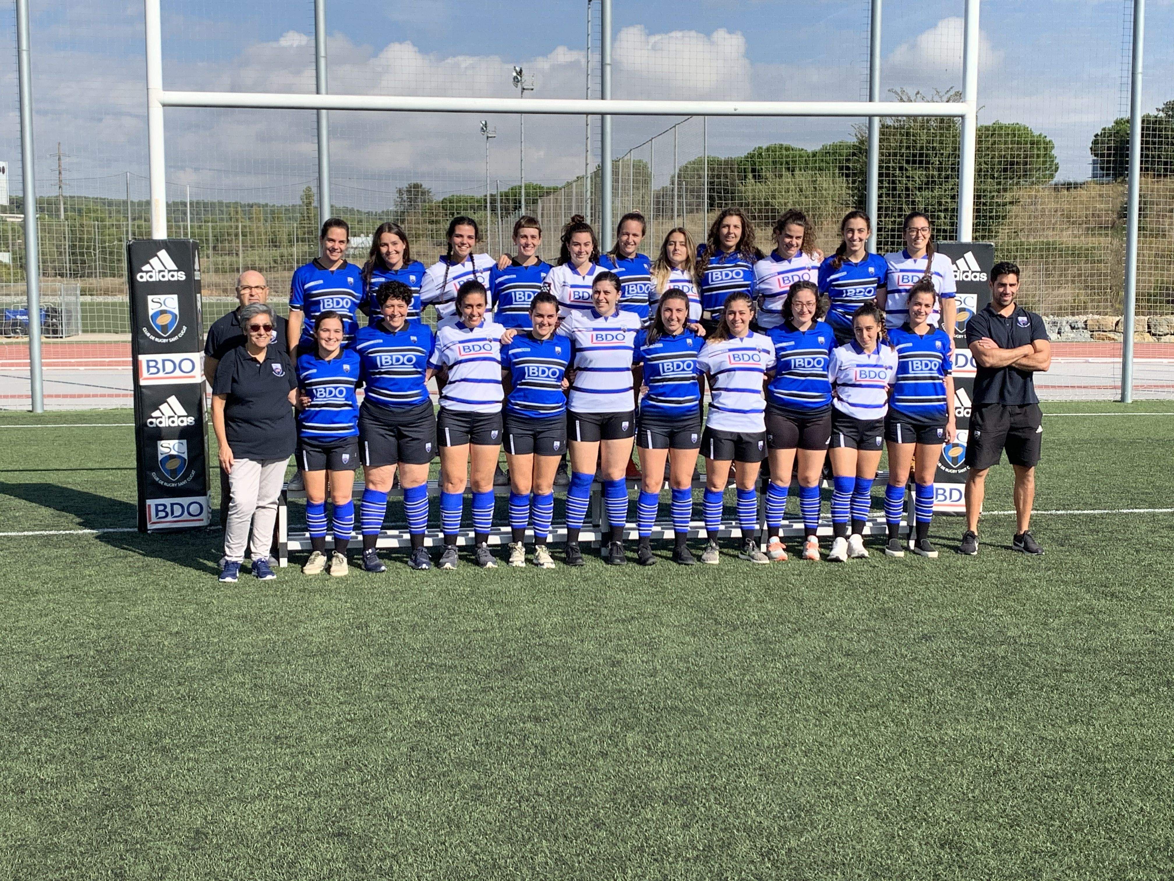 L'equip sénior femení del Club de Rugby Sant Cugat en la presentació. FOTO: Àlex López Puig