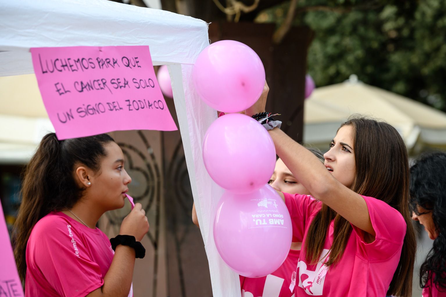 Dia del cáncer de mama caminada solidaria. Foto: Miguel López Mallach