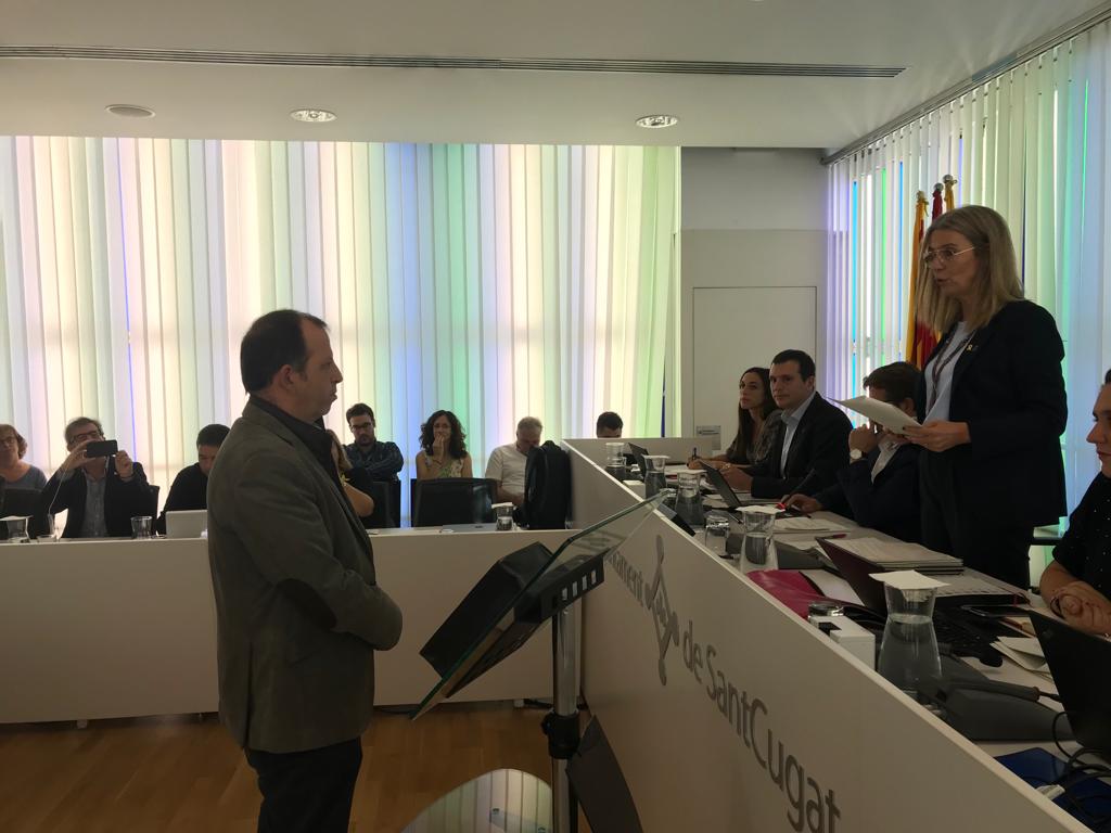 Carles Brugarolas prenent possessió del càrrec. FOTO: TOT Sant Cugat