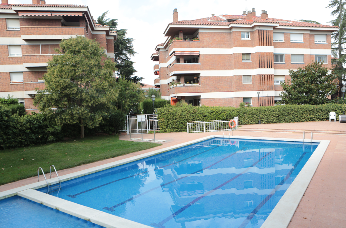 Una comunitat de veïns de Sant Cugat FOTO: Artur Ribera