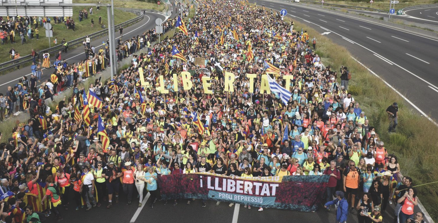 La columna de manifestants a la vaga general de 18 d'octubre. FOTO: Cedida