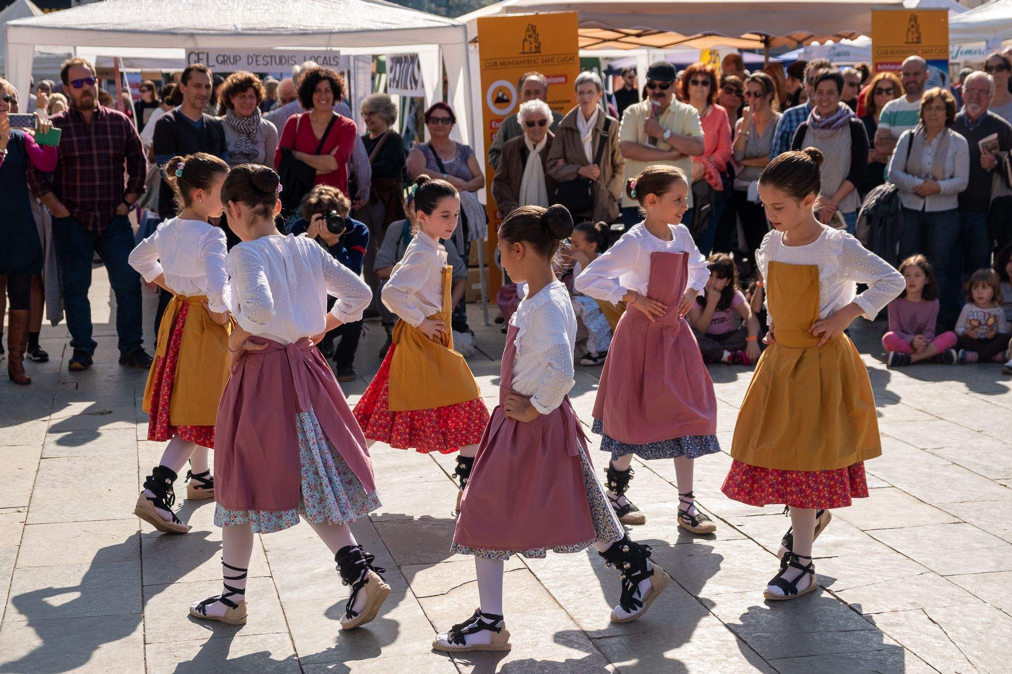 Actuació del Grup Mediterrània. FOTO: Ale Gómez