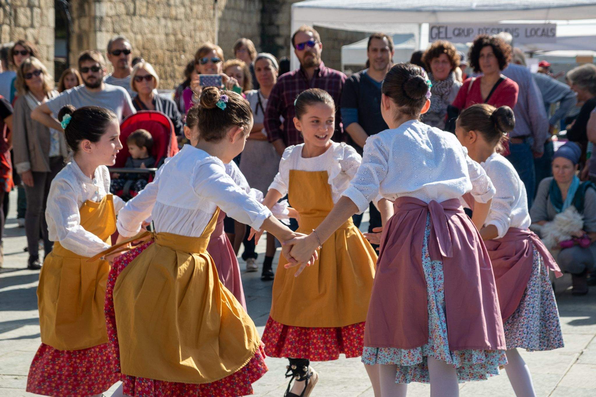 Actuació del Grup Mediterrània. FOTO: Ale Gómez