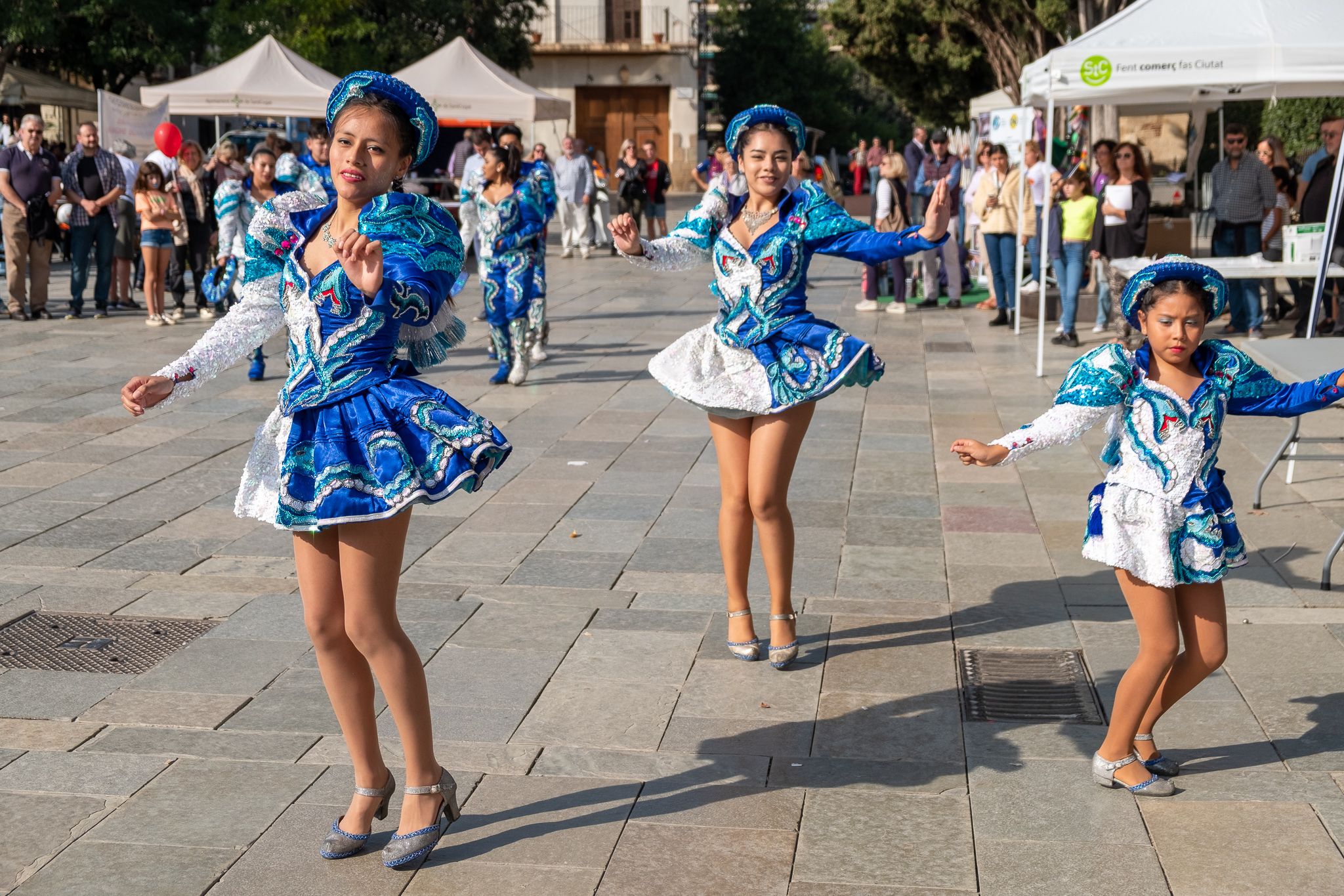 Mostra de danses bolivianes. FOTO: Ale Gómez