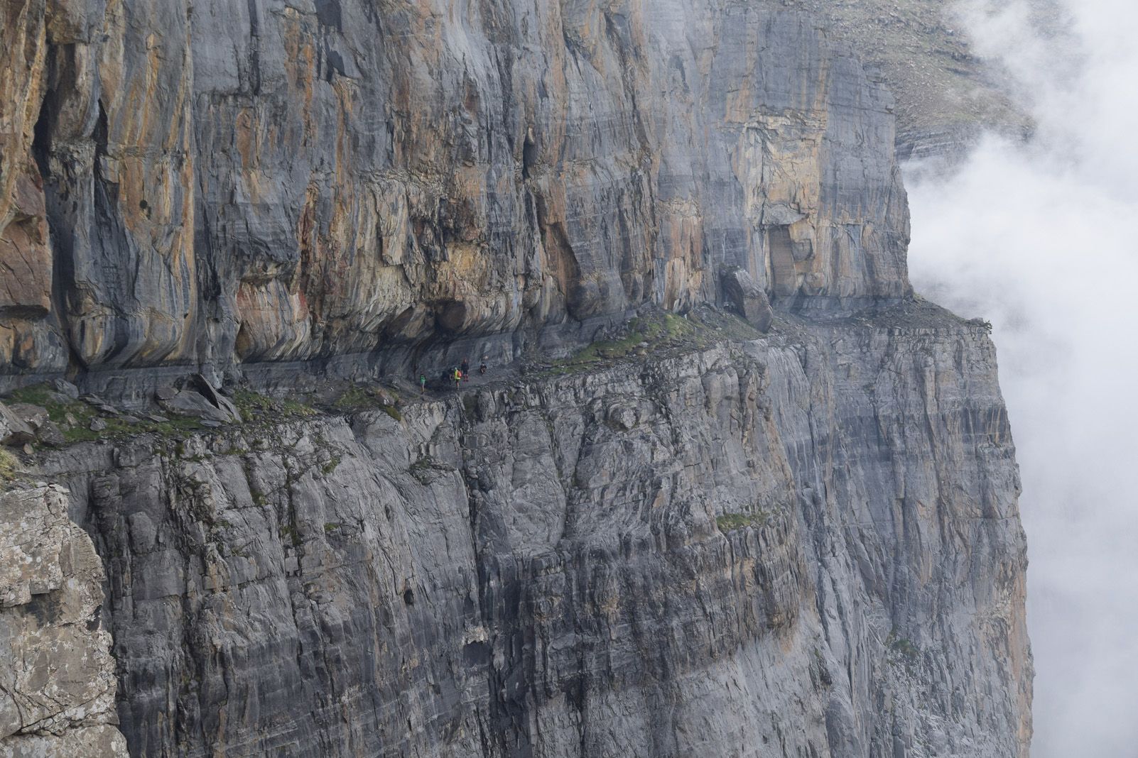 Arnau Vidal Giné   Verticalitat natural.   Faja de las Flores (Parque Nacional de Ordesa y Monte Perdido)
