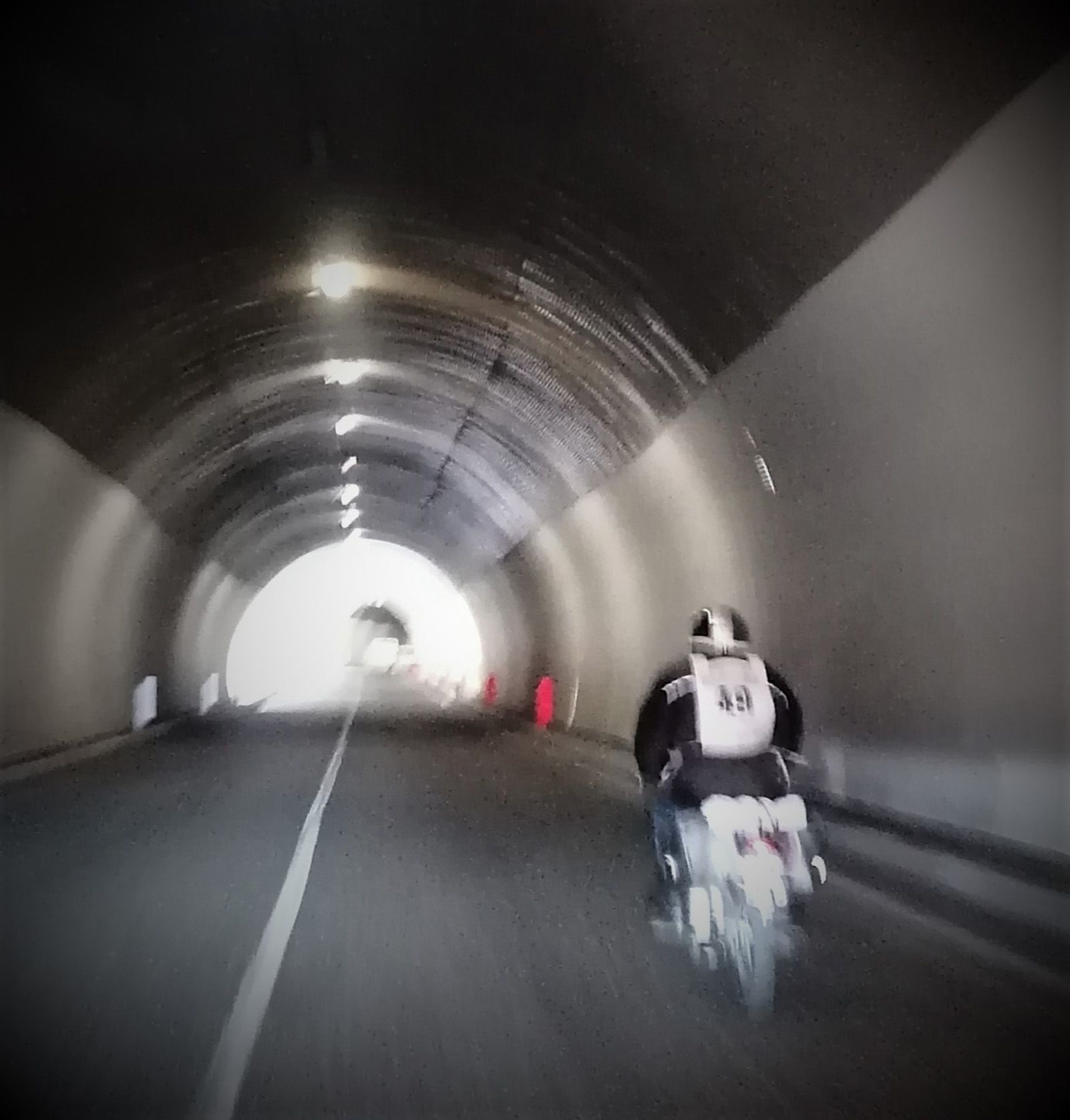 Edite Reis   En el tunel...   Montesilvano   Italia