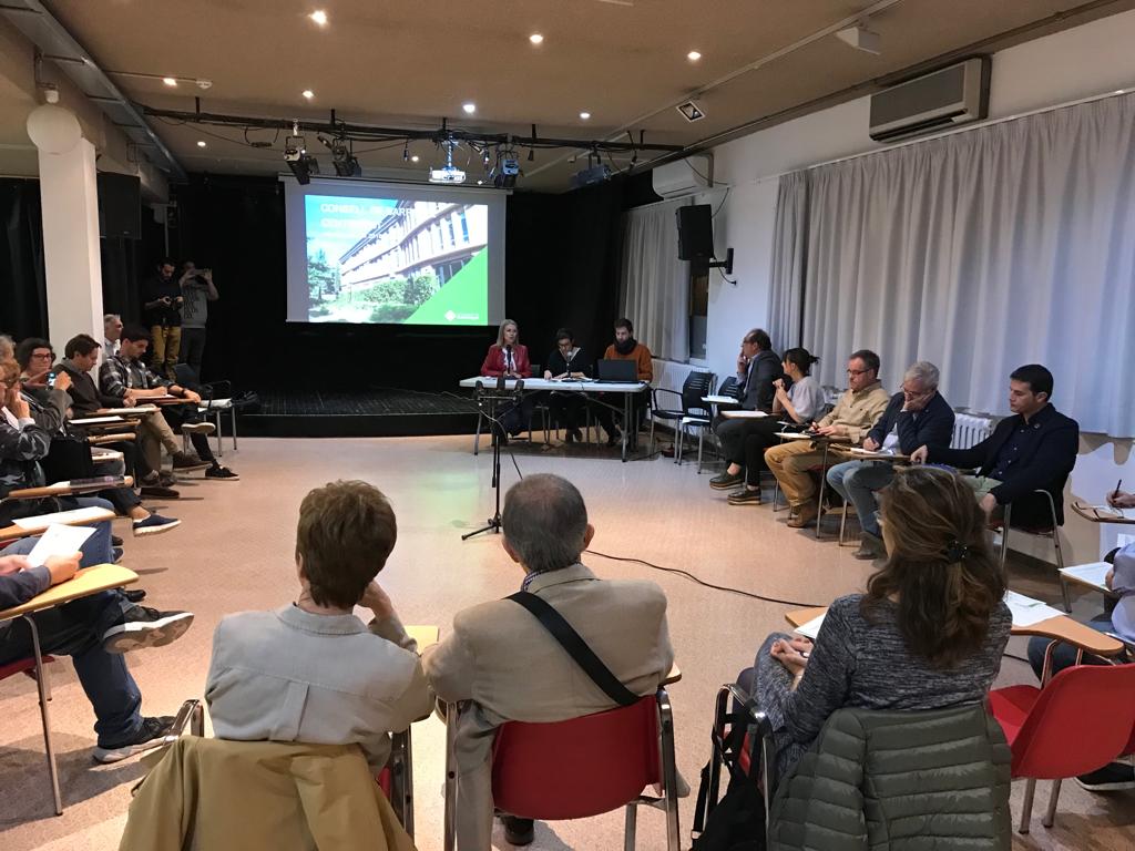 Sessió de constitució del Consell de Barri Centre Est. FOTO: C.Caballé