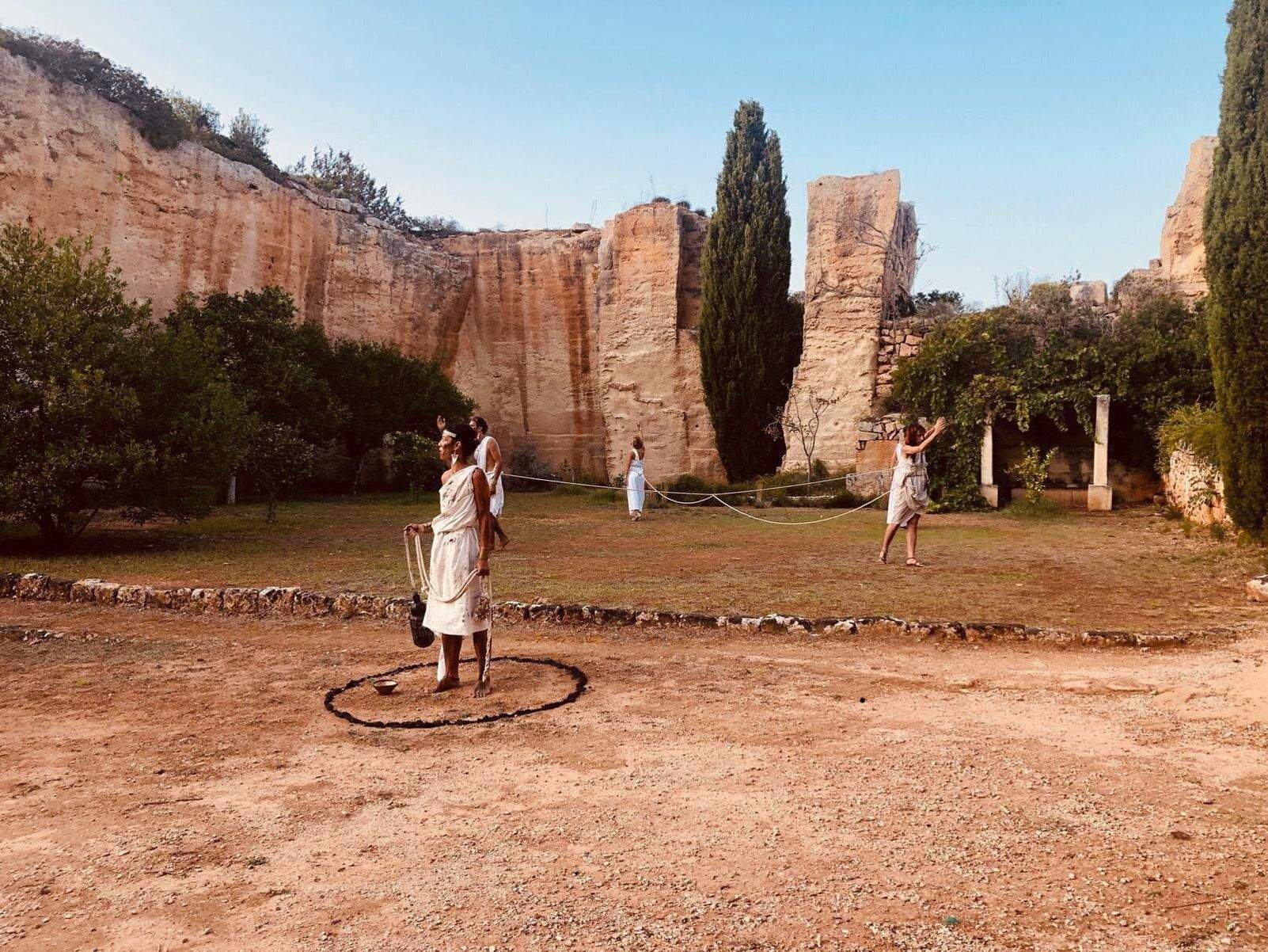 LAURA MURIEL GALVEZ   L'esperit del temps   Pedrera de s'hostal (+Teatre al aire lliure) Ciutadella, Menorca
