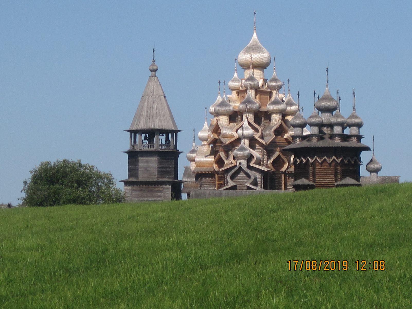 Ricardo Rodríguez   Pesca home dona lac Onega   Petrozavodsk Carèlia Rússia