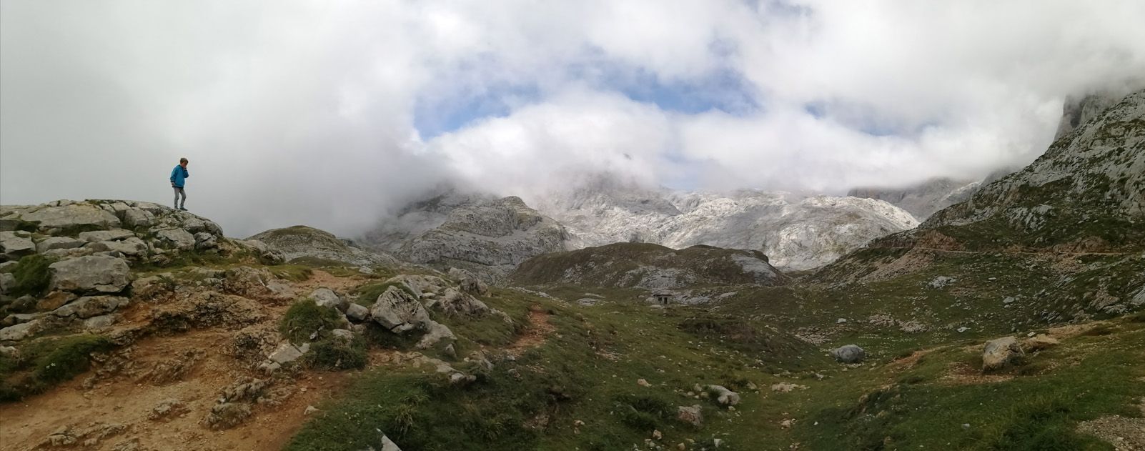 Shaila Torroella Navarro   Cuit i amagar als núvols   Fuente Dé. Cantabria