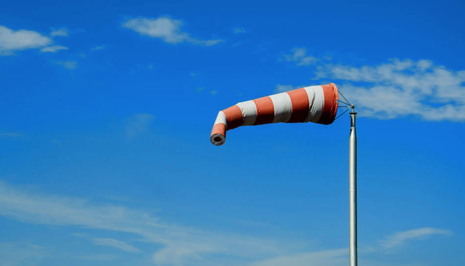 Ratxes de vent fort aquest dies a Sant Cugat. FOTO: Cedida