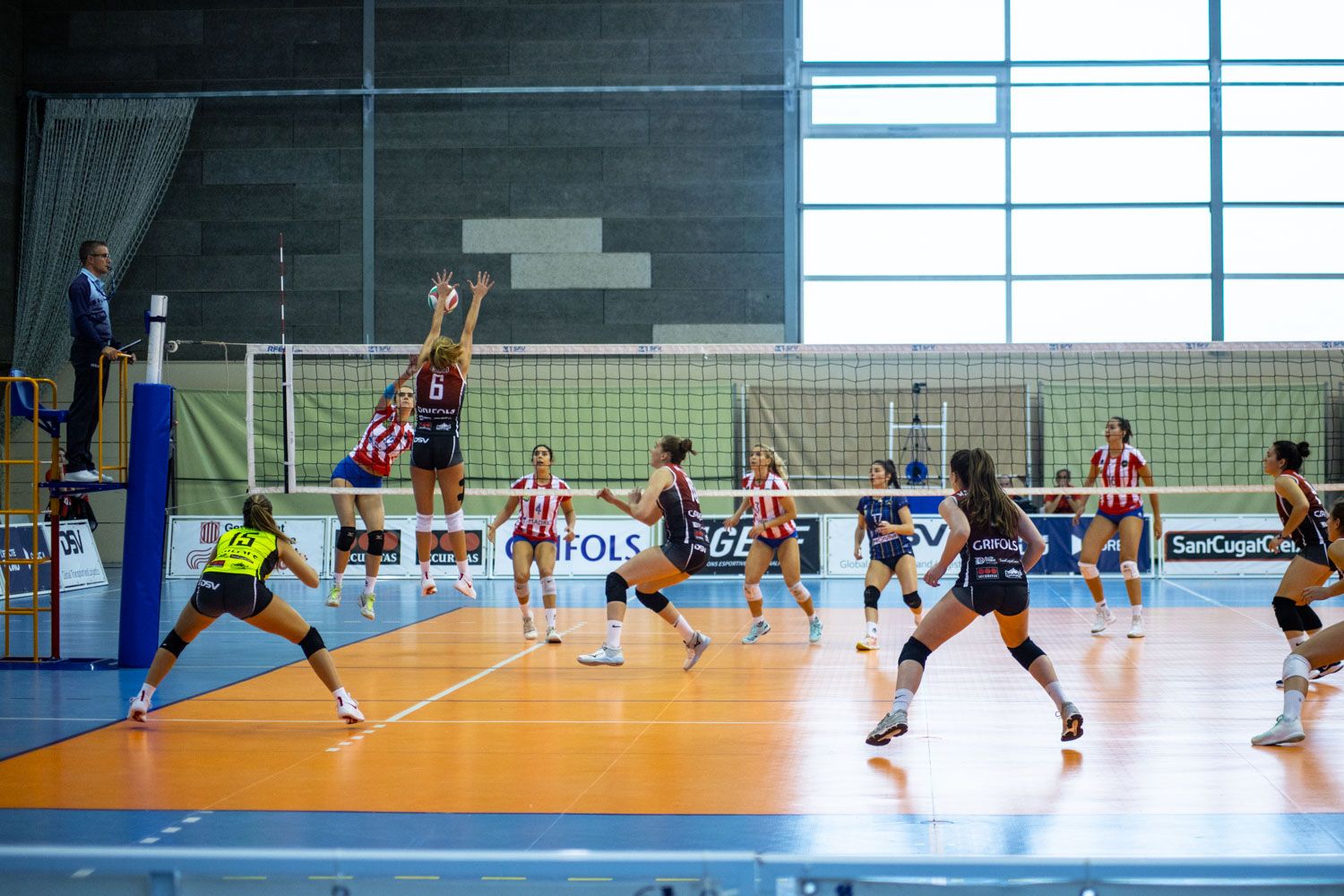 Voleibol femení. Partit de lliga. DSV CV Sant Cugat- Madrid Chamberí. Foto: Adrián Gómez.