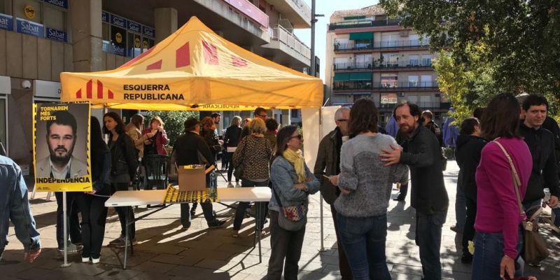 L'acte polític s'ha celebrat a la plaça dels Quatre Cantons. FOTO: TOT Sant Cugat