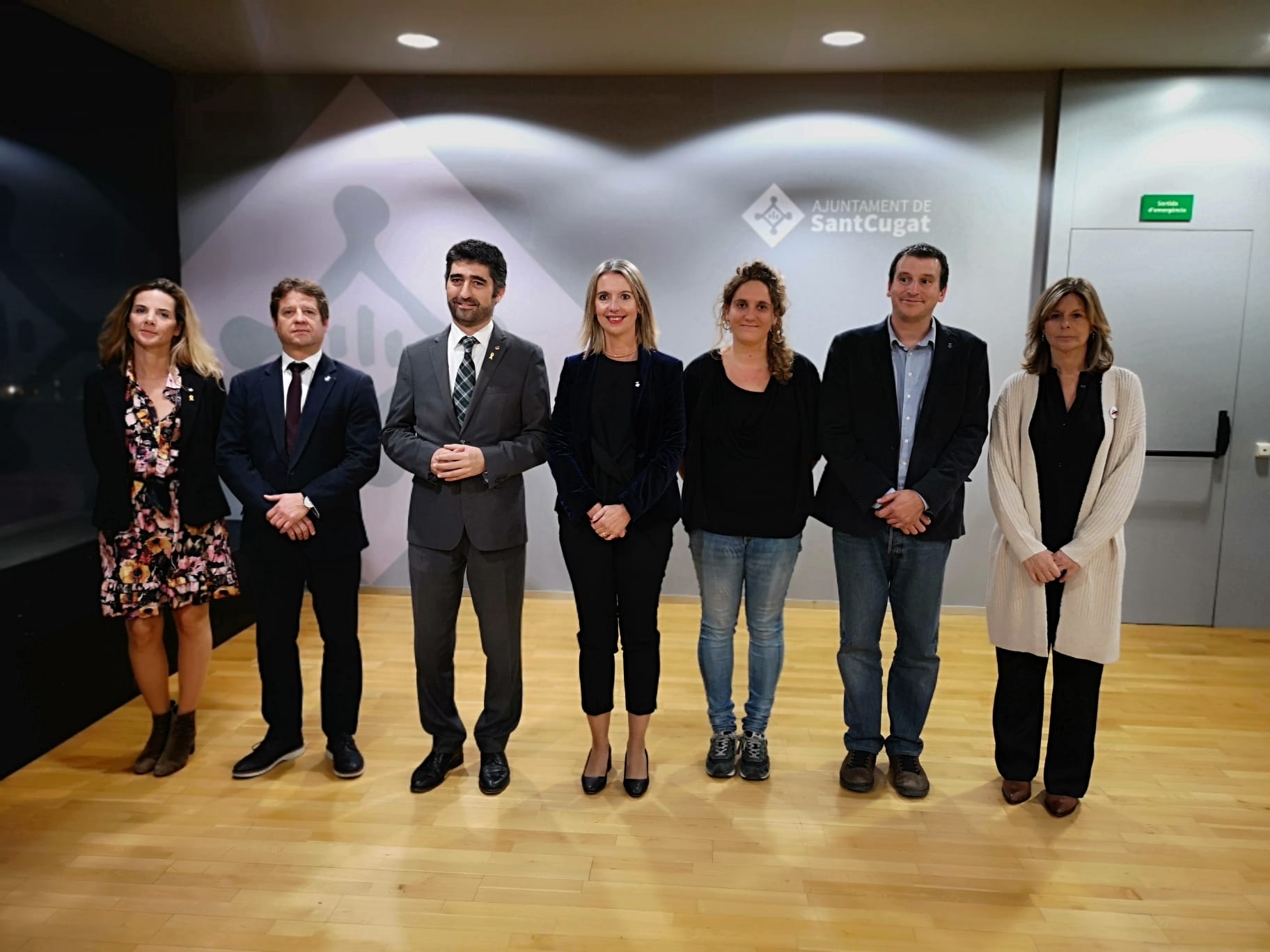 D'esquerra a dreta: Joana Barbany, Pere Soler, Jordi Puigneró, Mireia Ingla, Núria Gibert, Francesc Duch i Carmela Fortuny. FOTO: Cedida