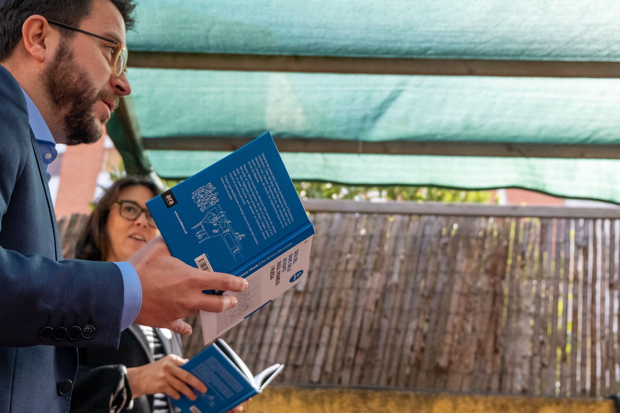 Presentació de llibre 'Des del banc dels acusats' de Raül Romeva amb Diana Riba i Pere Aragonés al Pati de Llibres. FOTO: Ale Gómez