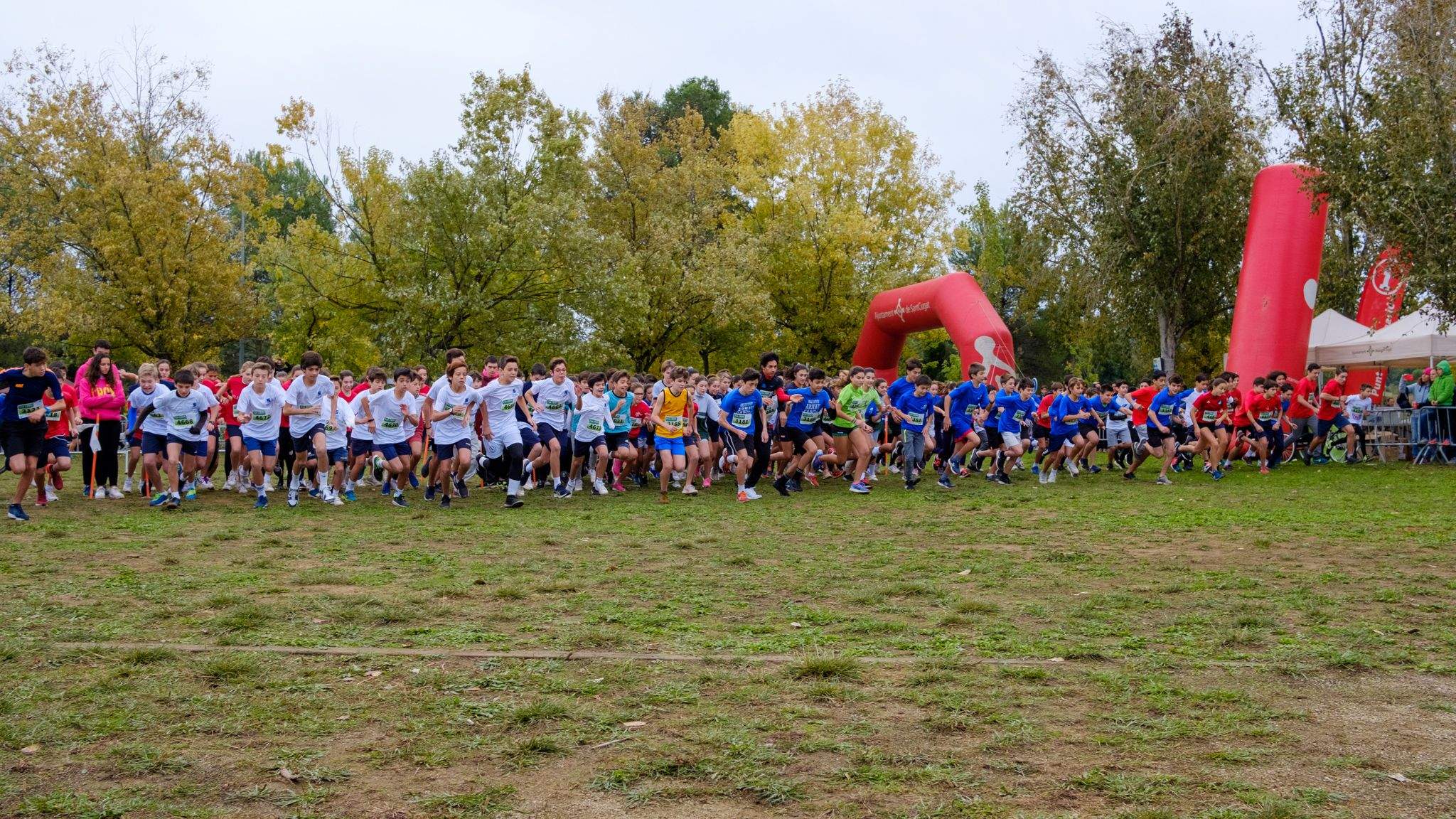 Celebració del 21è Cros Ciutat de Sant Cugat al parc de la Pollancreda. FOTO: Ale Gómez