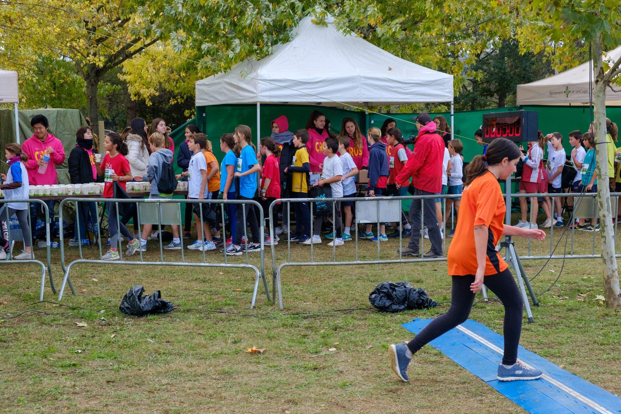 Celebració del 21è Cros Ciutat de Sant Cugat al parc de la Pollancreda. FOTO: Ale Gómez
