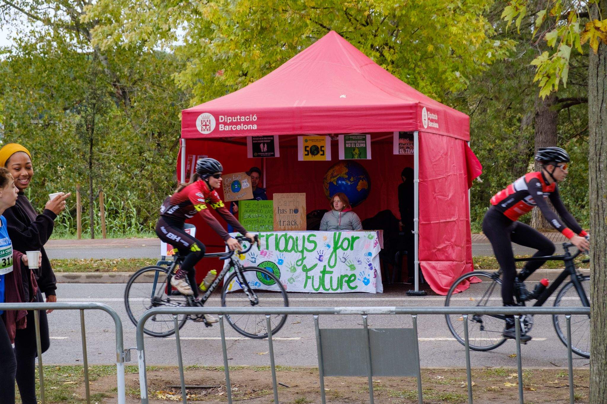 Celebració del 21è Cros Ciutat de Sant Cugat al parc de la Pollancreda. FOTO: Ale Gómez