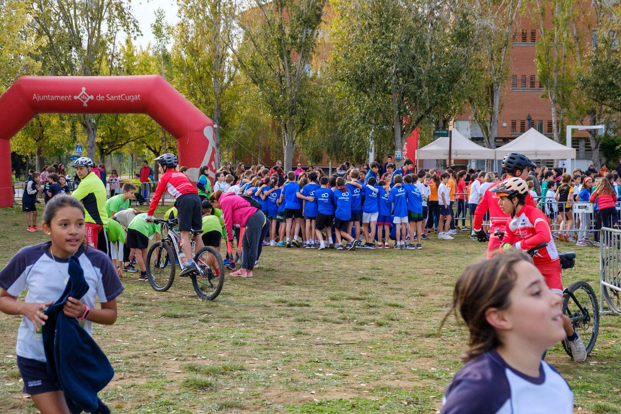 Celebració del 21è Cros Ciutat de Sant Cugat al parc de la Pollancreda. FOTO: Ale Gómez