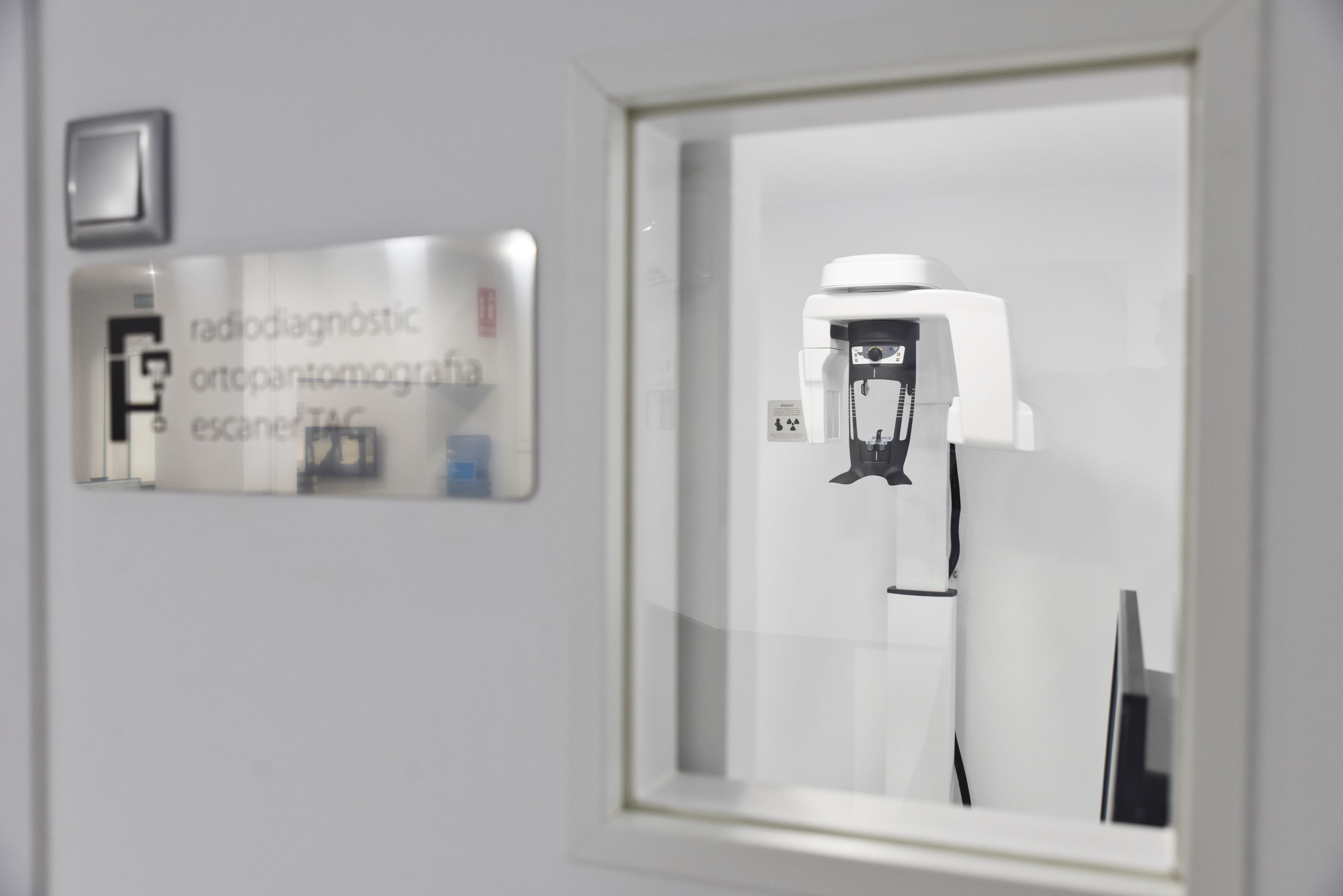 La sala de radiodiagnòstic on realitzen els escàners TAC dels pacients. FOTO: B. Millet.