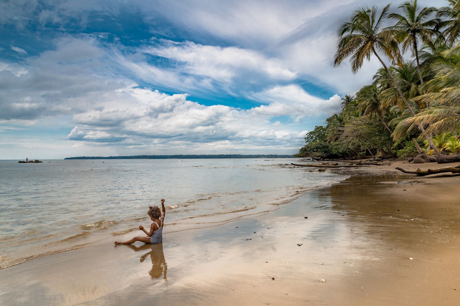 David Gonzalvo Horna   Felicitat   Platja de Bolondo   Guinea Ecuatorial