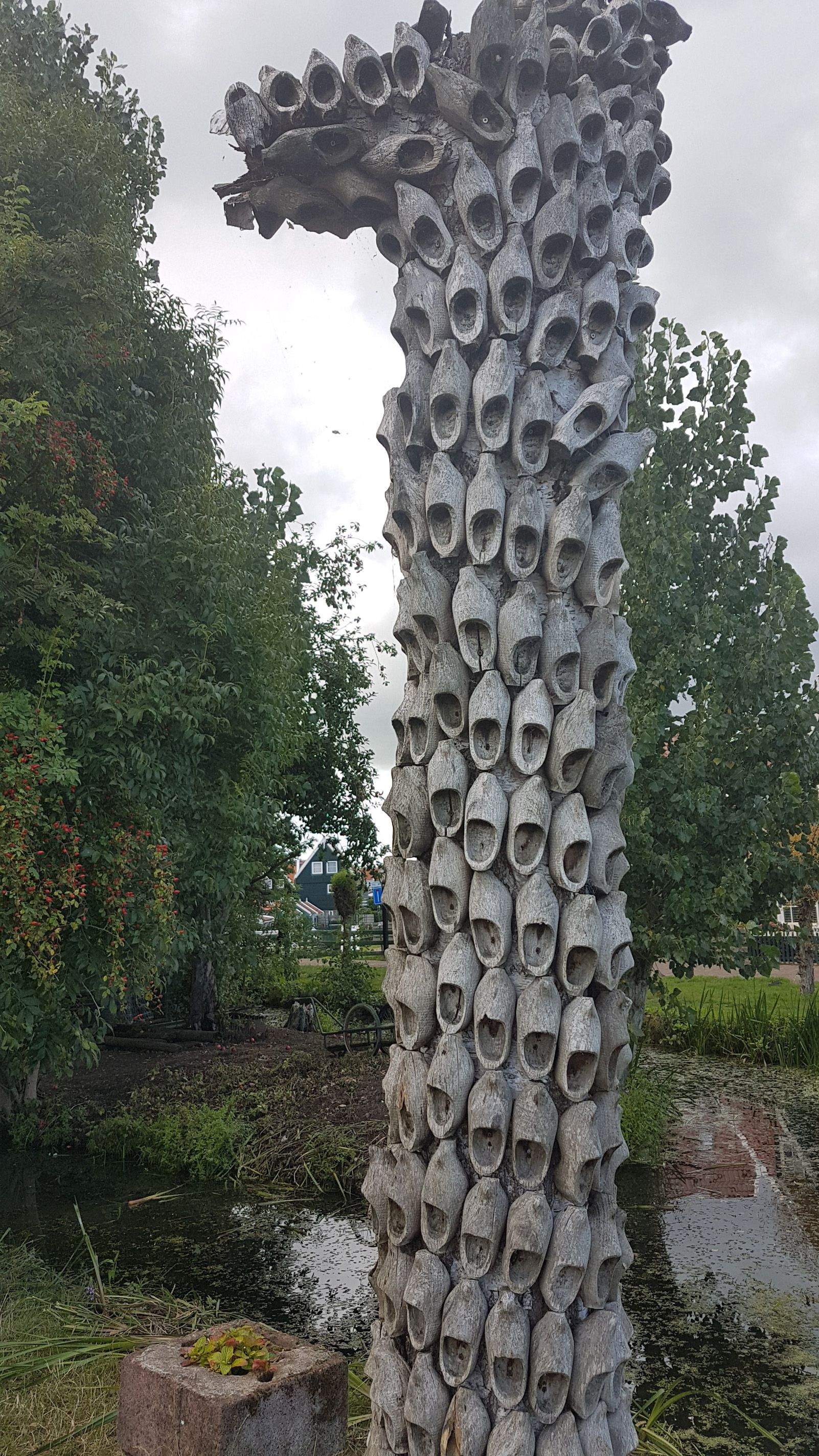 Ines Algara   Arbre d'esclops   Holanda