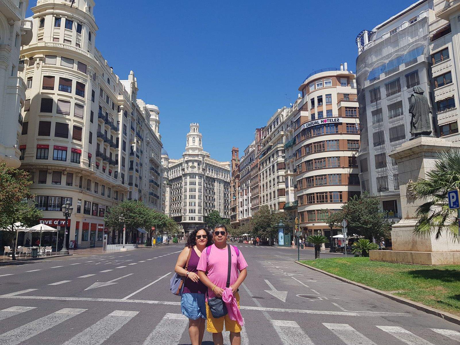 Jorge Salvatierra Rivera   Paralizando Valencia con la mejor compañía   Valencia