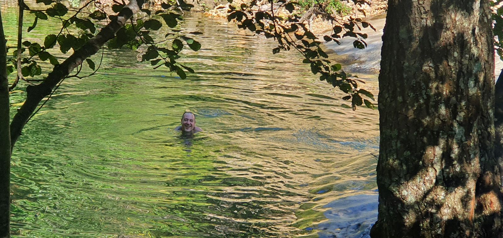 Marc Simón Martínez   niños en agua   ruente, cantabria