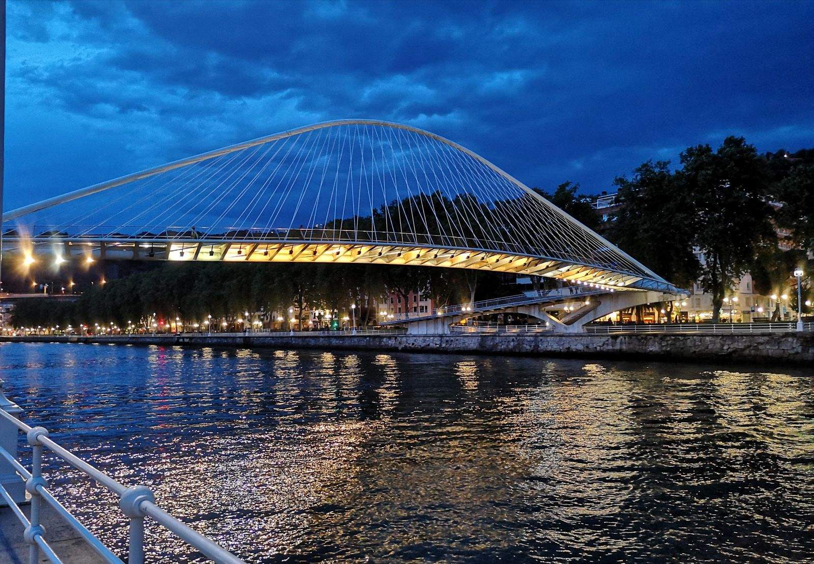 Mariona Alegret   Llums en la foscor   Bilbao