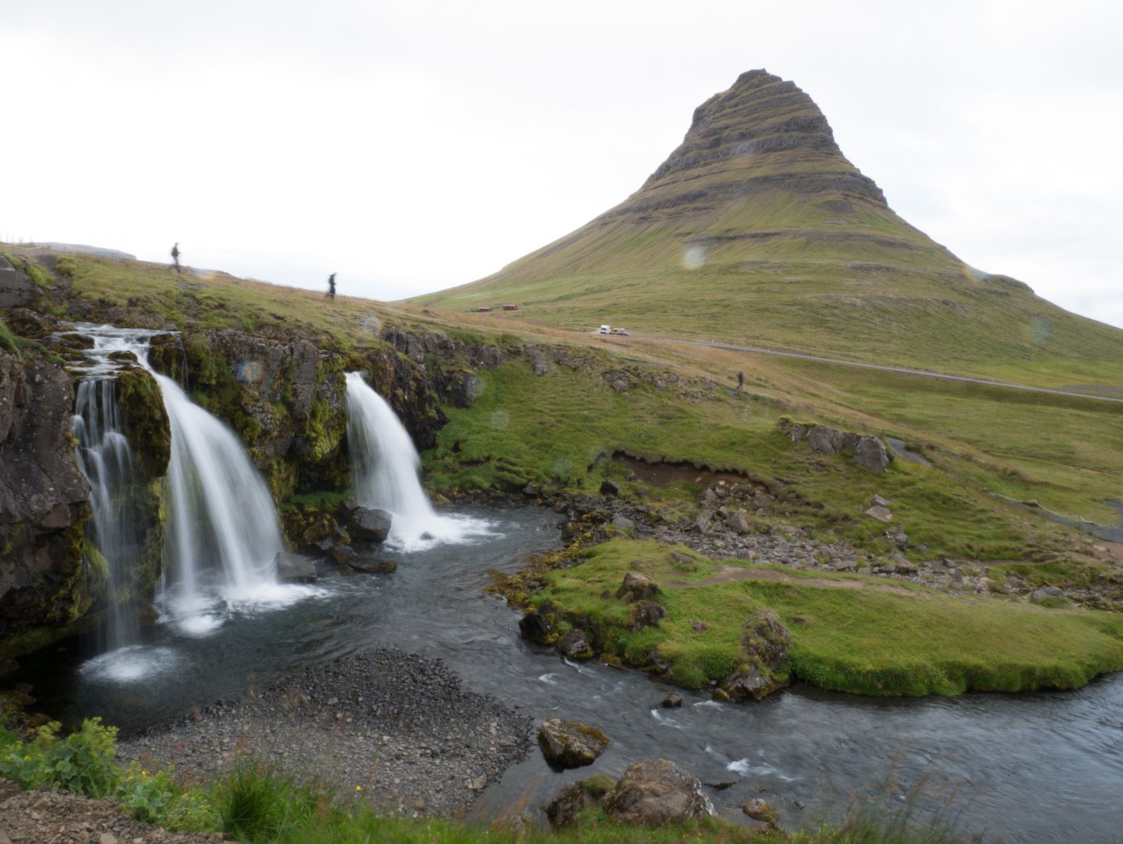 Mireia Gomez Rullan   Cascada de Kirkjufellsfoss   Islàndia