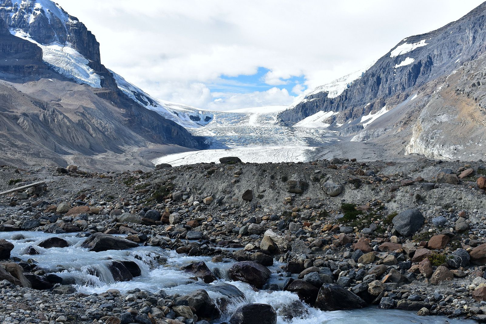 Mercè Roig Lusià   Arribant al glaciar abans que desapareixi   Glaciar Athabasca, Rocky Mountain National Parck, Canadà