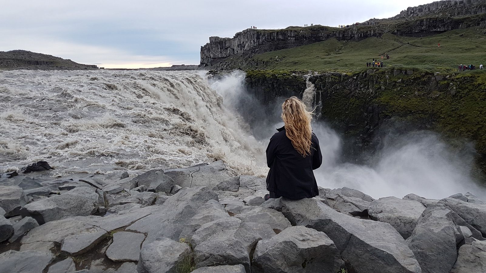Mercè Rullan Ayza   Mirant la força de la natura   Islàndia