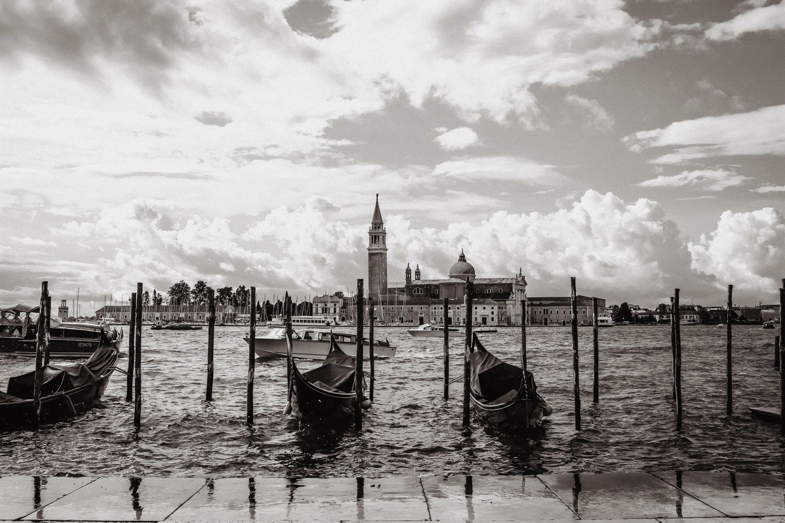 Montse Cazcarra   Calma agitada   Venècia