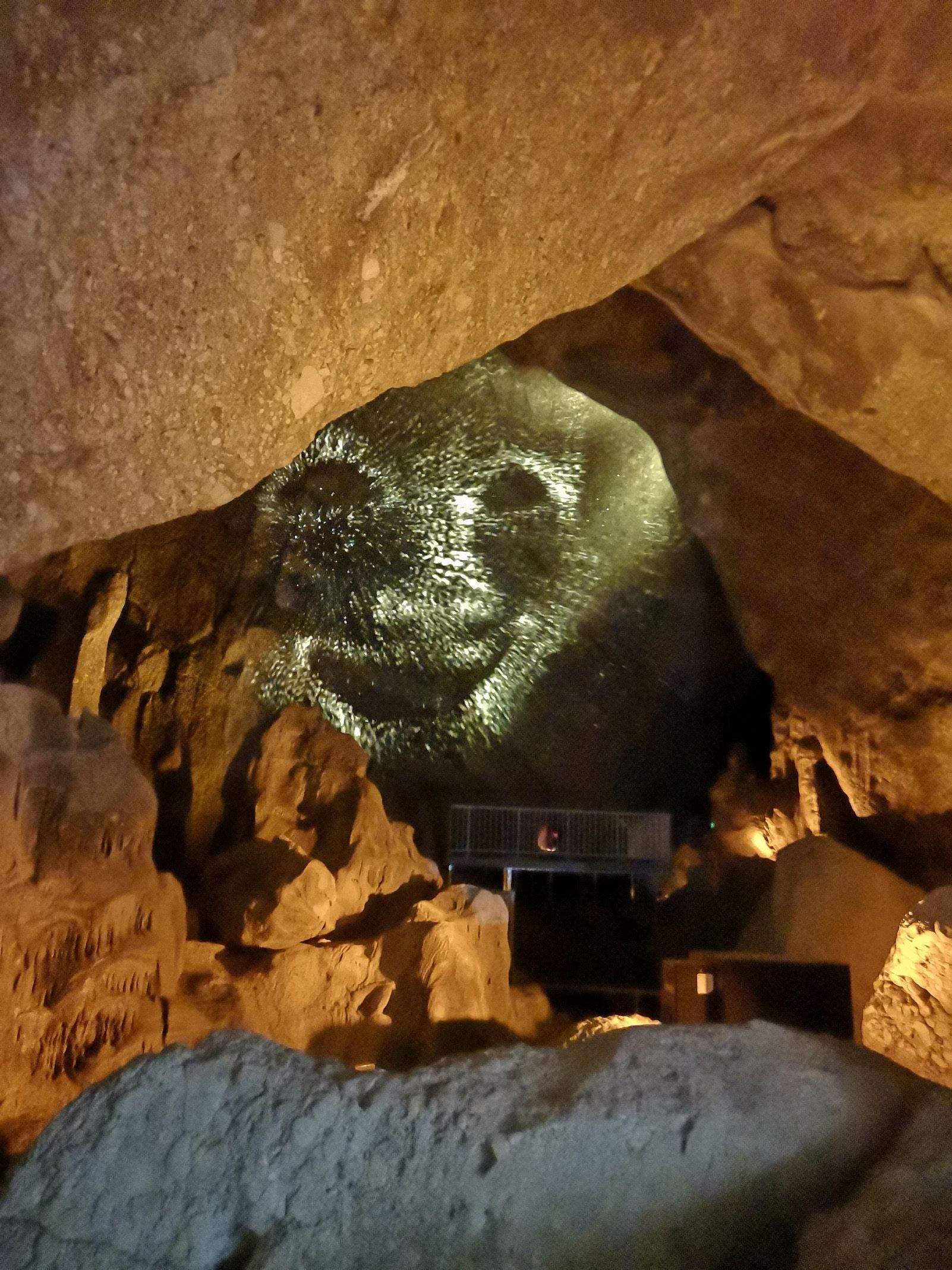 Oscar Boldú Almacellas   Vida al cor de Catalunya   Coves Montserrat (Salnitre)