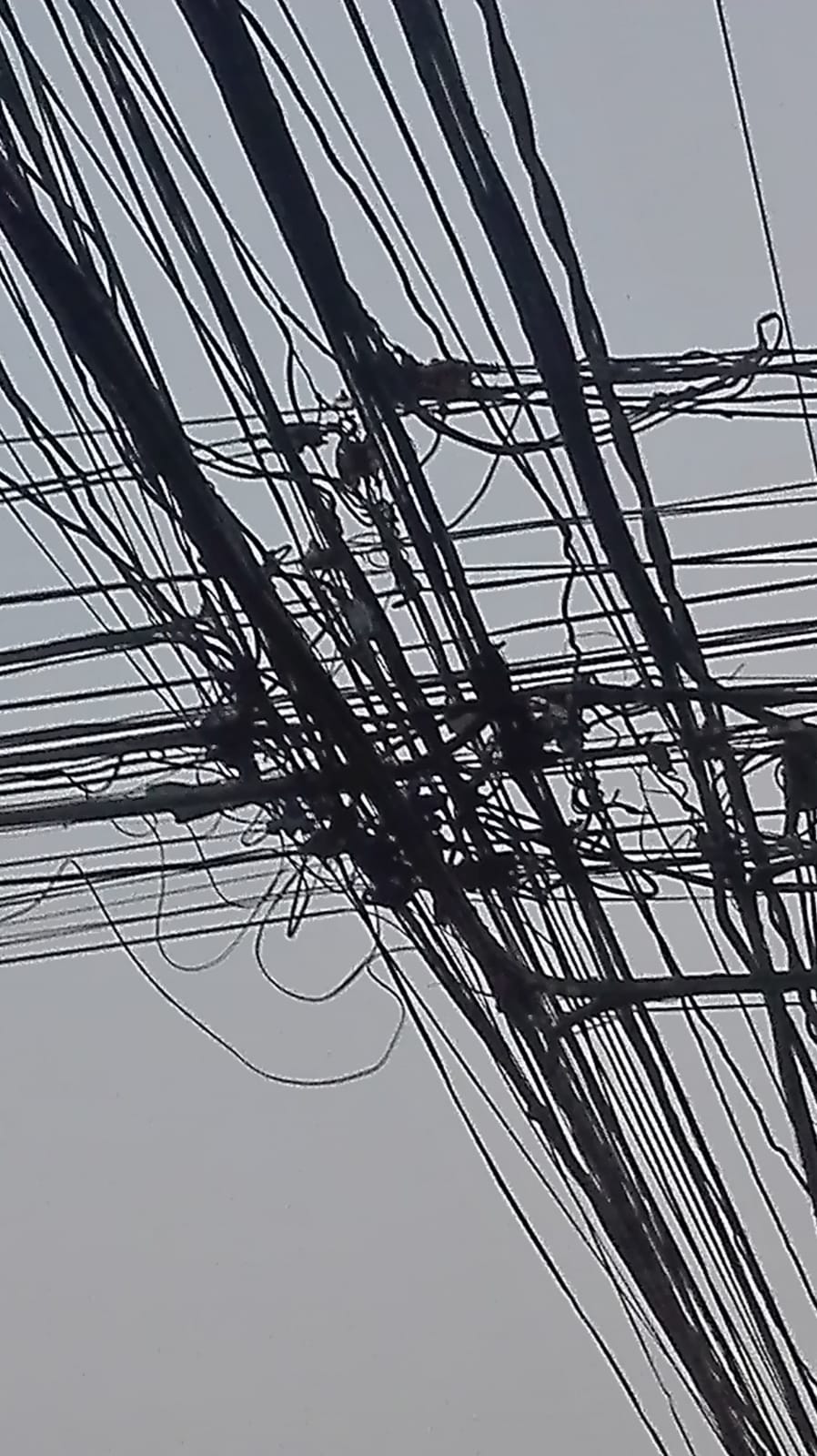 Ramón Arnal   CÓMO ARREGLAR LA AVERÍA   Santa Cruz de la Sierra (Bolivia)