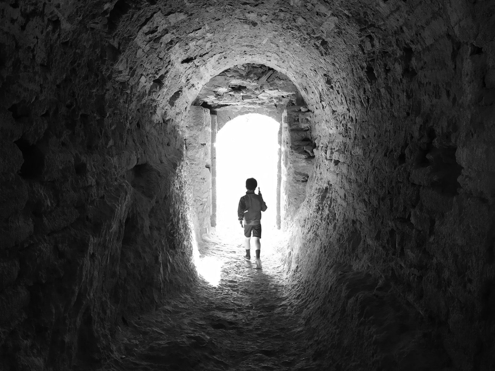 Sabina Sànchez   Túnel del temps   Monestir de Sant Pere de Rodes (El Port de la Selva)