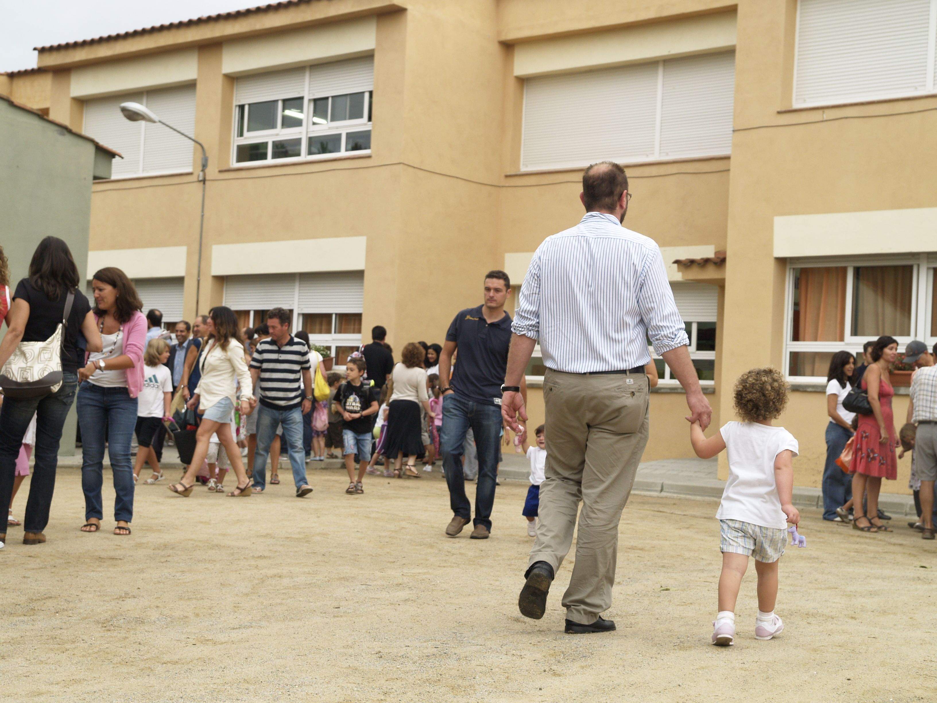  Entrada de l'Escola Pins del Vallès. FOTO: Artur Ribera