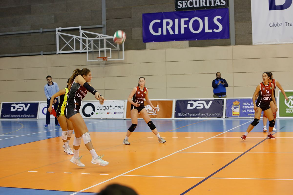 DSV Club Voleibol Sant Cugat vs OSACC Harrioja Voley. FOTO: Yves Dimant