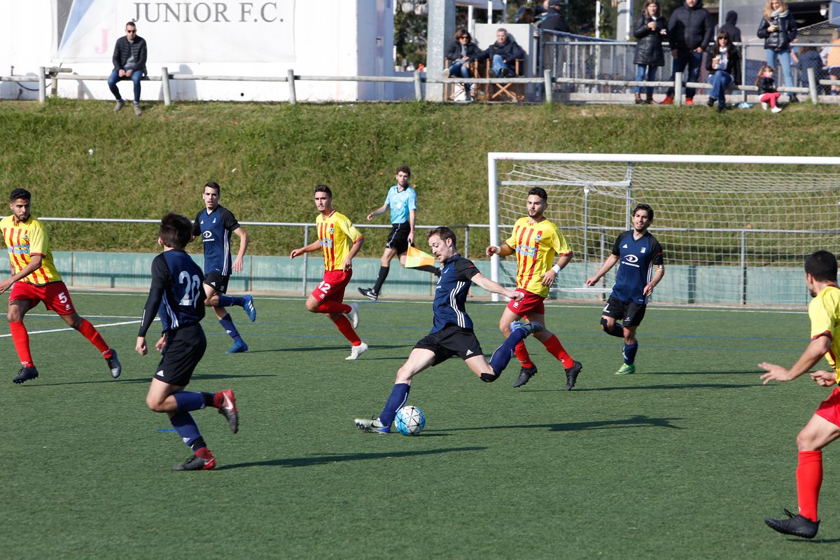 Atlètic Junior FC Vs CF Sant Andreu de la Barca Agrupació. FOTO: Yves Dimant