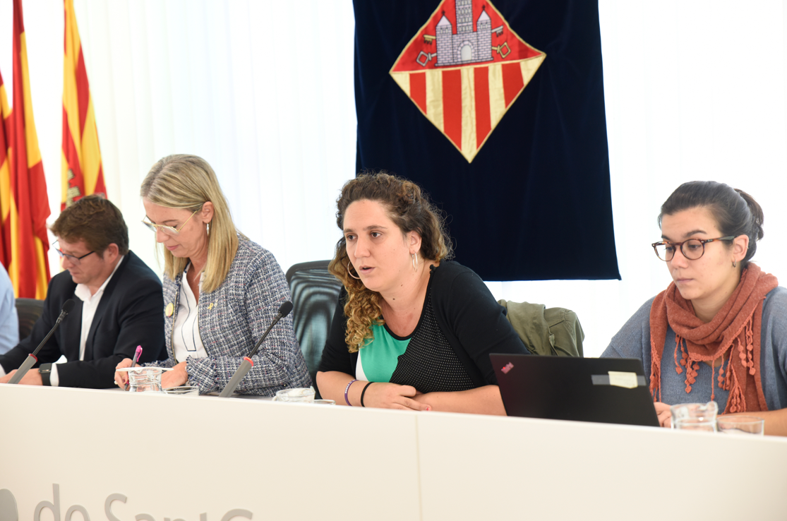 El tinent d'alcalde Pere Soler, l'alcaldessa Mireia Ingla i les tinentes d'alcalde Núria Gibert i Esther Madrona FOTO: Bernat Millet