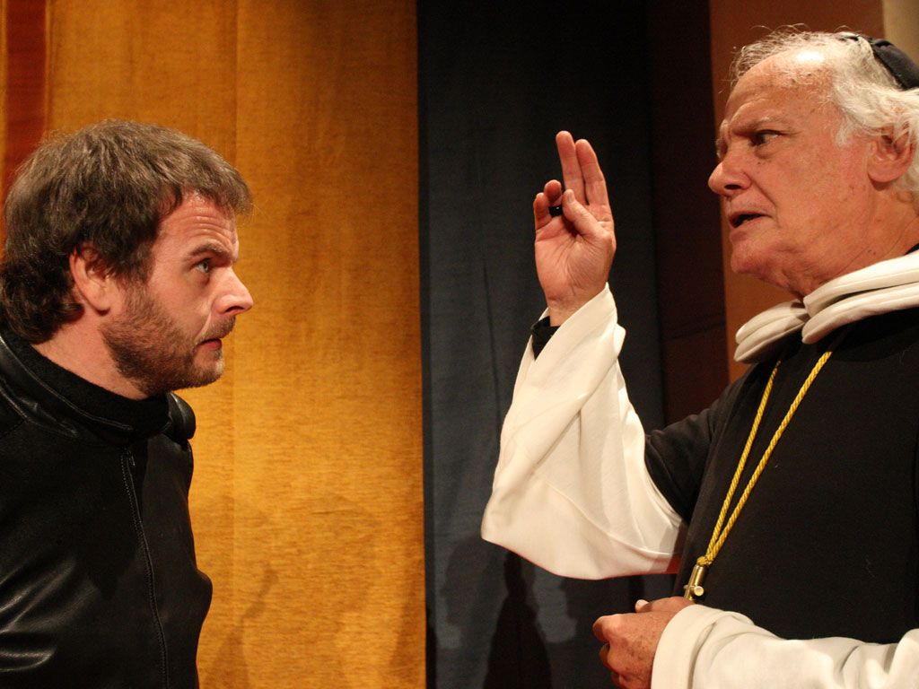 Pedra i Sang, una tragicomèdia musical basada en l'assassinat de l'abat Arnau de Biure FOTO: Cedida 