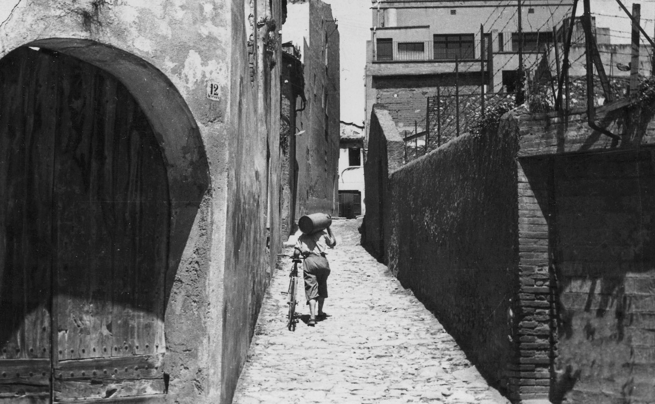 El carrer Mir als anys 50. FOTO: Bibian