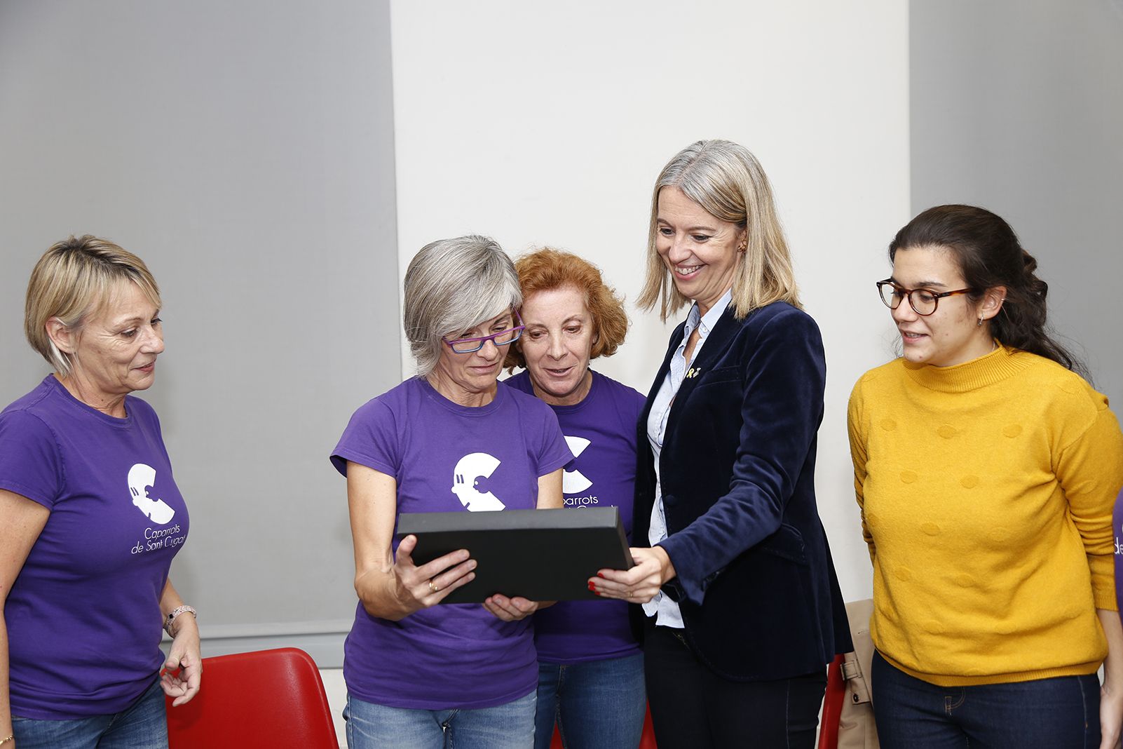 Reconeixament als caparrots pel 10è aniversari. FOTO: Anna Bassa